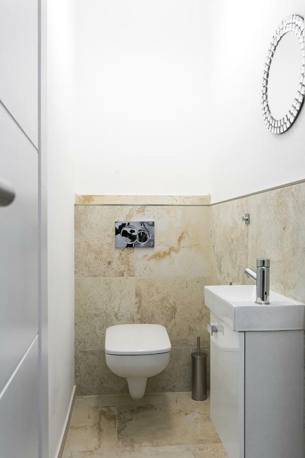 Old Town Cristal Apartment By Otium Krakow Exterior photo